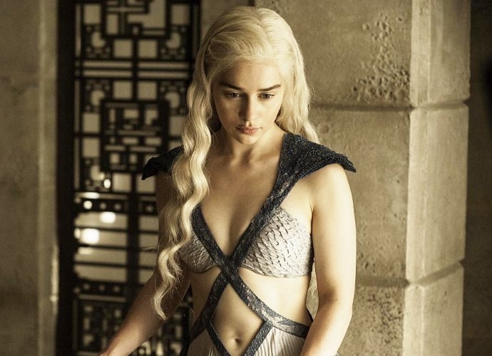 Emilia Clarke tiết lộ lý do từ chối đóng 50 Sắc Thái