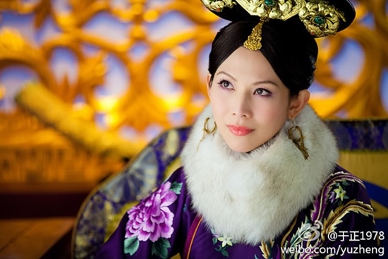 Thái Thiếu Phân cùng nỗi đau 'bán mình' để trả nợ cho mẹ nghiện cờ bạc