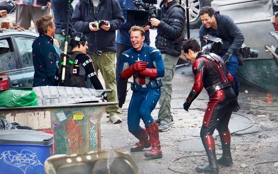 Tiết lộ loạt ảnh hậu trường Avengers 4 và giả thuyết cho phần 2