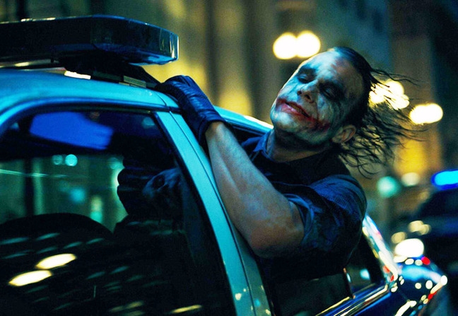Những câu nói đi trước thời đại của gã hề Joker