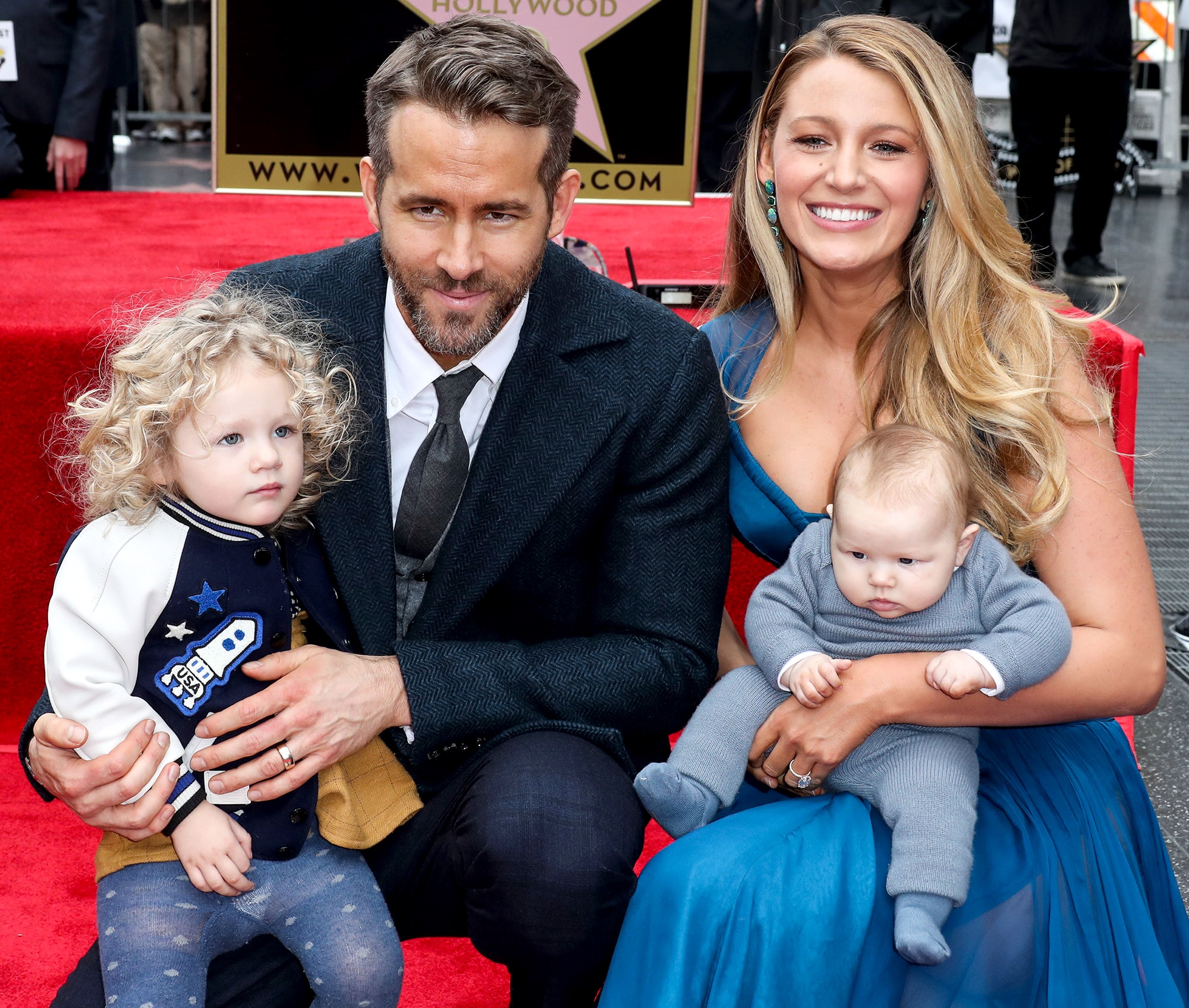 Gia đình 4 người hạnh phúc của Ryan Reynolds và Blake Lively
