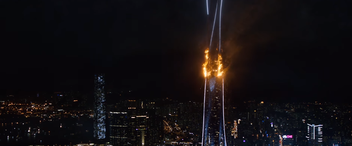 Bom tấn mùa hè Skyscraper tung trailer mới