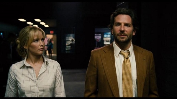 Jennifer Lawrence và Bradley Cooper chắc chắn là cặp đôi nhiều duyên nợ nhất trên màn ảnh Hollywood khi nàng “dị nhân Mystique” cùng “chú chồn Rocket Raccoon” đã từng hợp tác với nhau trong hàng loạt bộ phim như “Silver linings playbook” (2011), “American hustle” (2013) hay “Joy” (2015)
