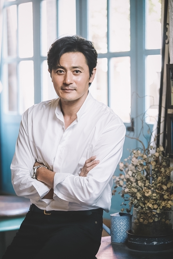 Jang Dong Gun sẽ tham gia phim mới cùng bộ đôi 'Hậu Duệ Mặt Trời'?