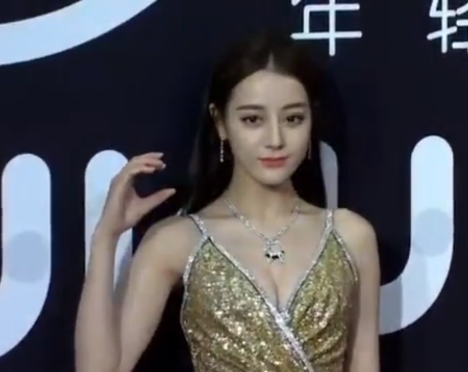Loạt mỹ nhân Hoa ngữ vẫn xinh lung linh với fancam cận mặt
