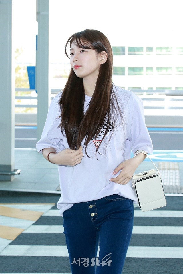 Lần đầu xuất hiện sau ồn ào kiện tụng, Suzy gây choáng vì quá xinh đẹp