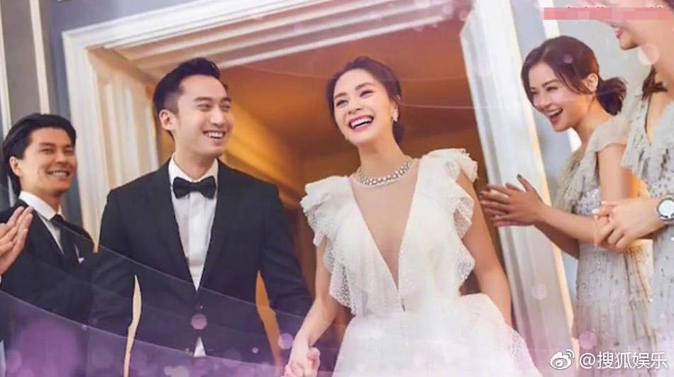 Chung Hân Đồng hạnh phúc viên mãn trong lễ cưới cổ tích