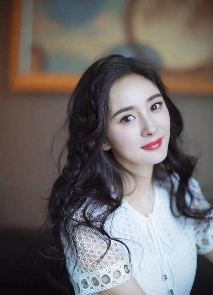 Ngất ngây với những góc mặt hoàn hảo của mỹ nhân Hoa Ngữ