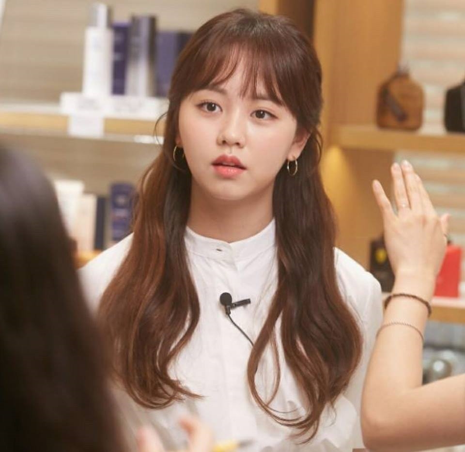 Dù lộ khuyết điểm, Kim So Hyun vẫn được khen ngợi hết lời vì quá đẹp