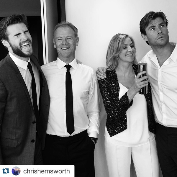 Gia đình thần sấm Chris Hemsworth