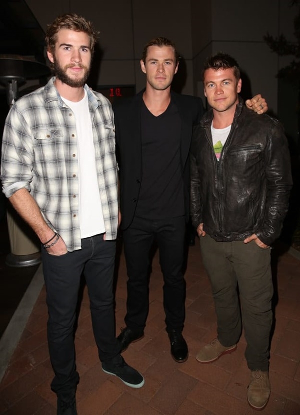 Gia đình thần sấm Chris Hemsworth