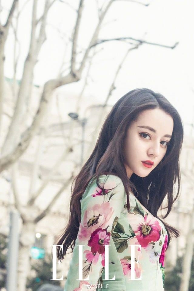 Nhan sắc xinh đẹp của Địch Lệ Nhiệt Ba chinh phục khán giả