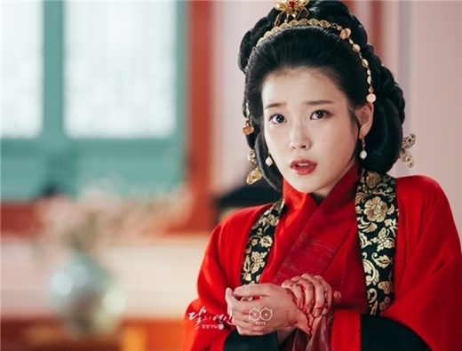 Mỹ nhân Hàn khiến dân tình “té ngửa” khi tạo hình cổ trang