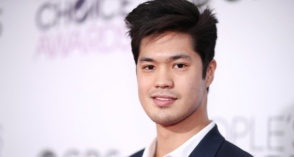 Tuổi thật của dàn trai xinh gái đẹp trong 13 Reasons Why