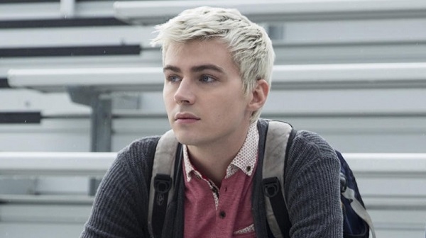 Tuổi thật của dàn trai xinh gái đẹp trong 13 Reasons Why