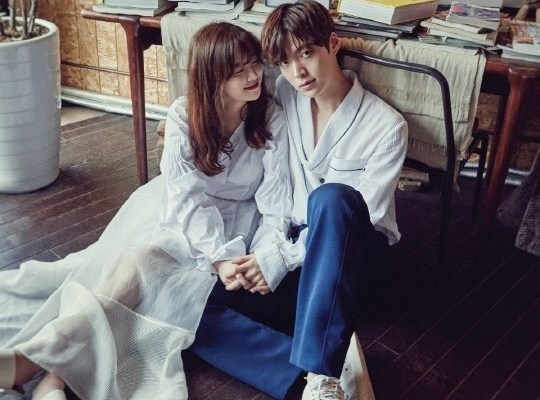 Đã tìm ra mỹ nam xứ Hàn là người 'cuồng' nắm tay vợ