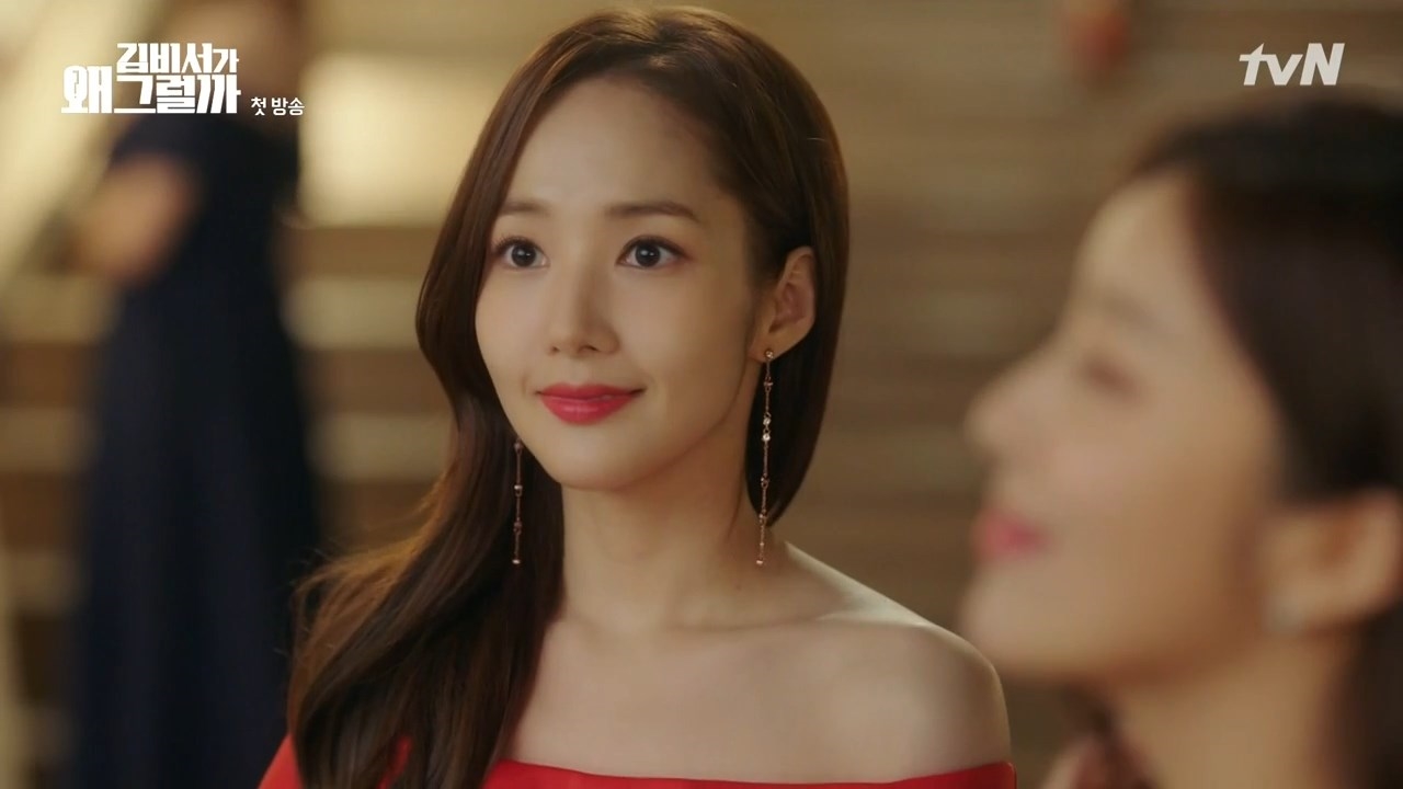 Park Min Young tỏa sáng từ phim đến hậu trường 'Thư ký Kim'