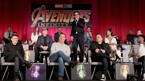 Fan cuồng được tặng vé tham gia ra mắt Avengers 4