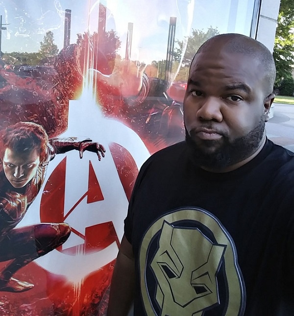 Nem - anh chàng fan cứng sở hữu kỉ lục xem Avengers: Infinity War 45 lần!