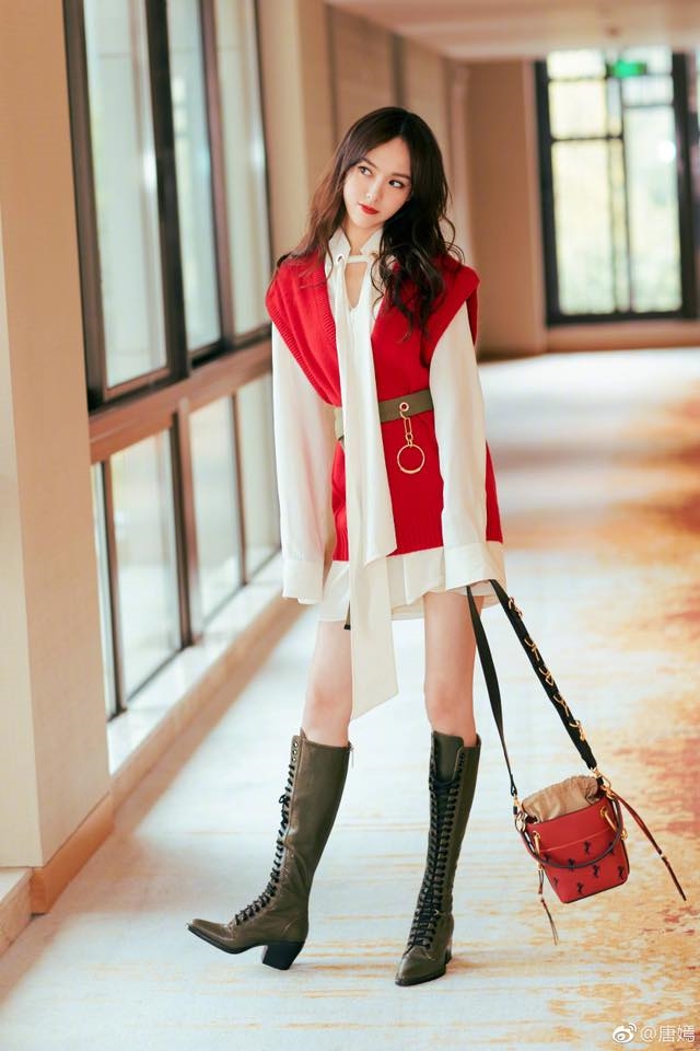 Lưu Thi Thi và Đường Yên xinh đẹp rạng ngời trong sự kiện mới