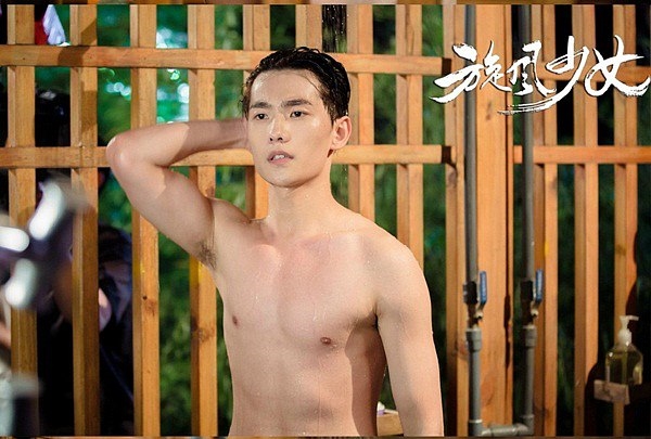 “Xịt máu mũi” với body săn chắc, quyến rũ của loạt nam thần Hoa ngữ