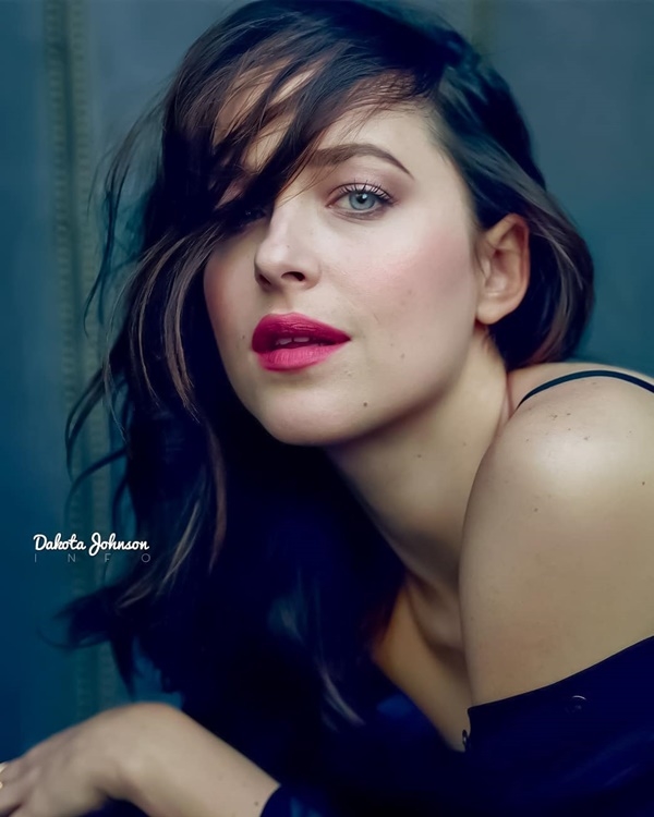 Cuộc đời Dakota Johnson đi về đâu sau phim 50 Sắc Thái