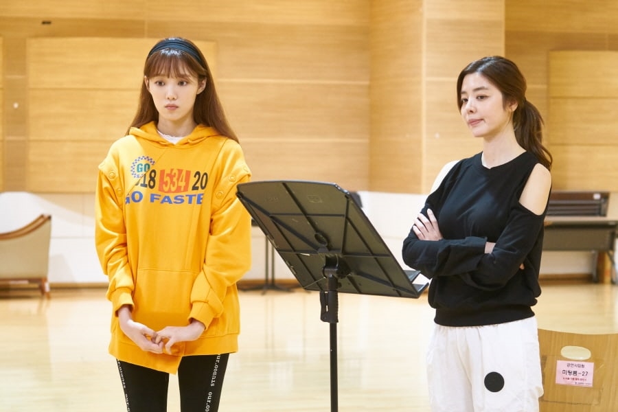 Lee Sang Yoon và Lee Sung Kyung vô cùng hòa hợp từ phim đến hậu trường