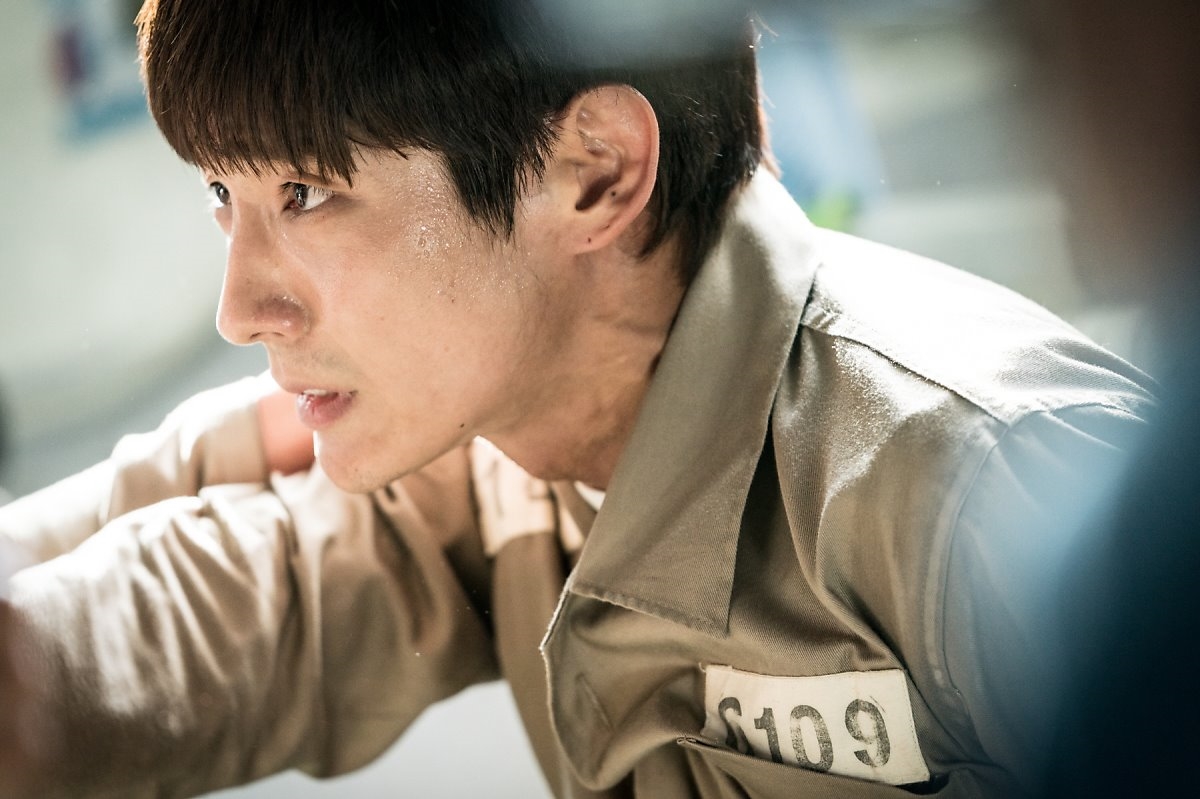 Lee Jun Ki diễn xuất thần trong mọi cảnh khiến người người thán phục