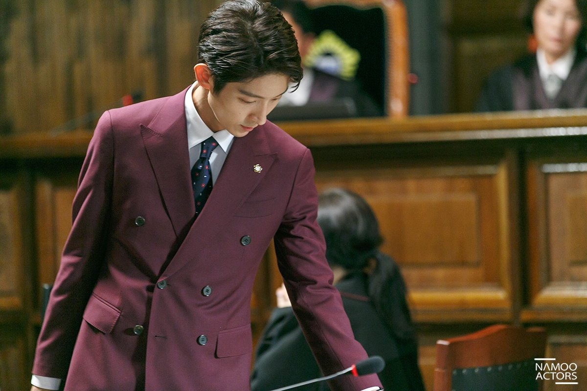 Lee Jun Ki diễn xuất thần trong mọi cảnh khiến người người thán phục