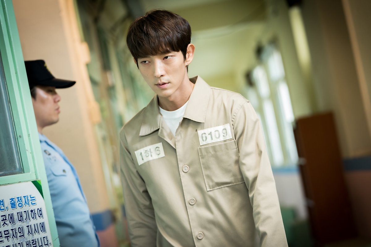 Lee Jun Ki diễn xuất thần trong mọi cảnh khiến người người thán phục