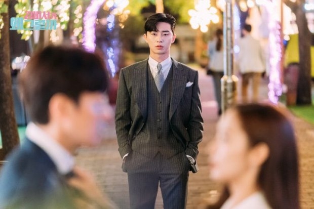 Nam phụ Lee Tae Hwan xuất hiện, dự báo sóng gió cuộc tình thư ký Kim