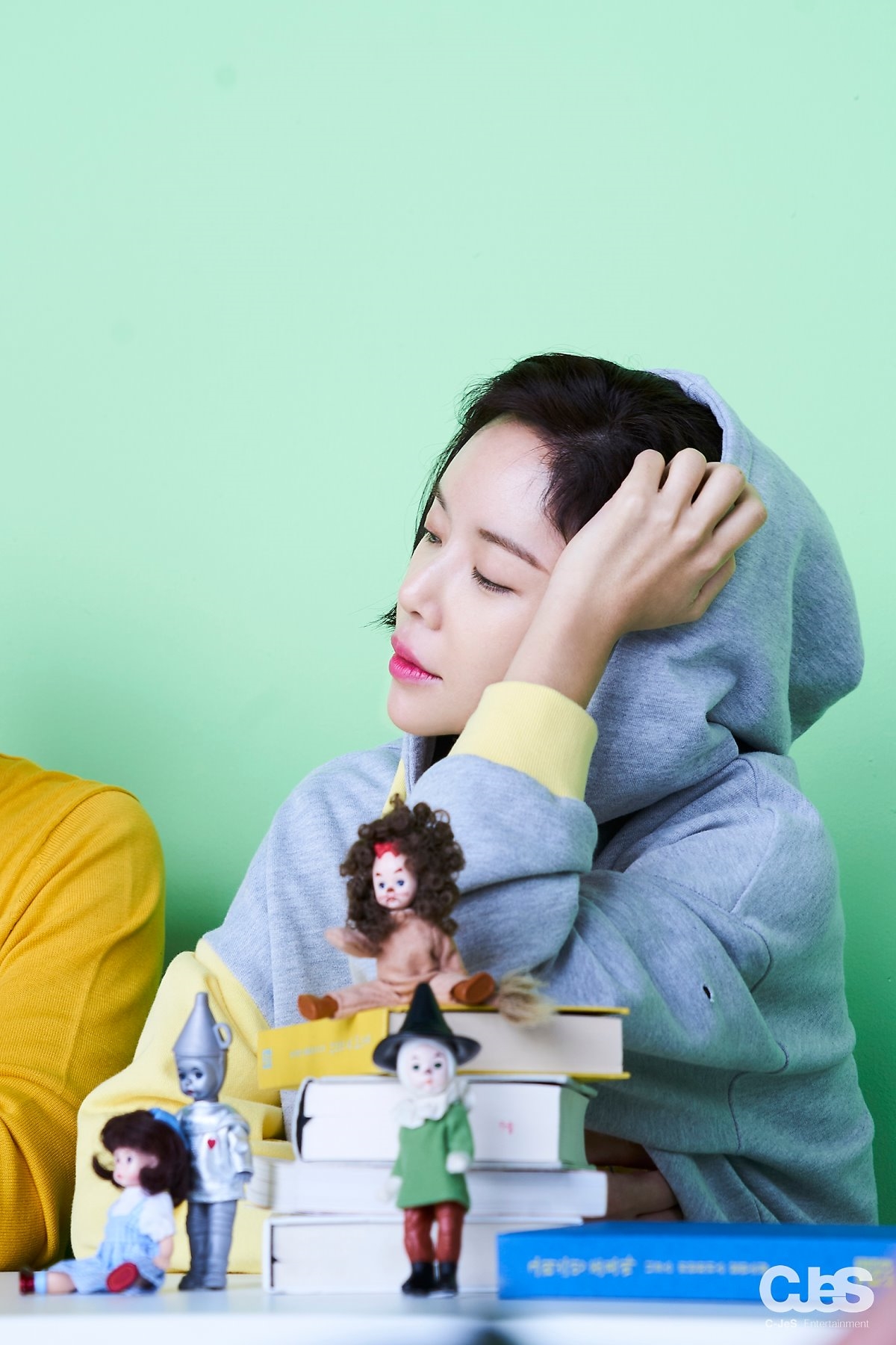 Cặp đôi 'She Was Pretty' tái xuất nhưng mỗi người một số phận