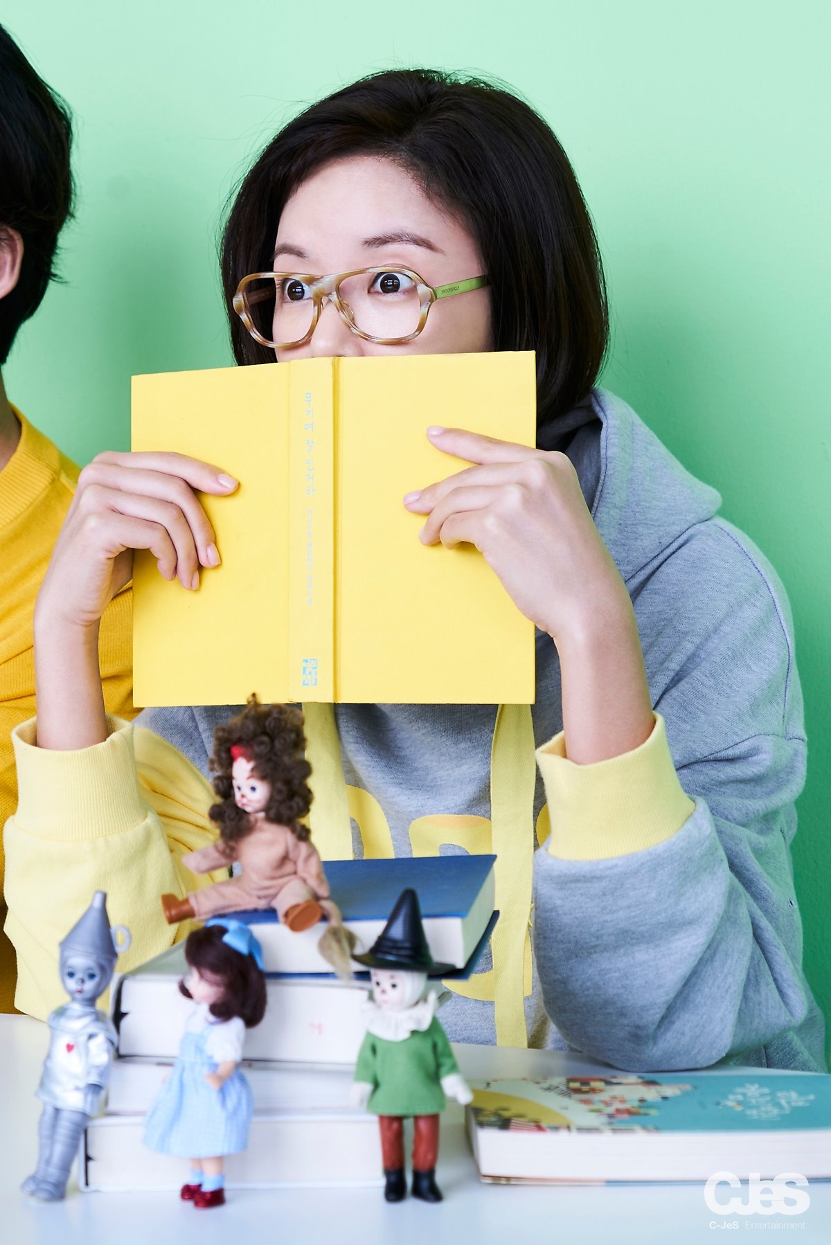 Cặp đôi 'She Was Pretty' tái xuất nhưng mỗi người một số phận