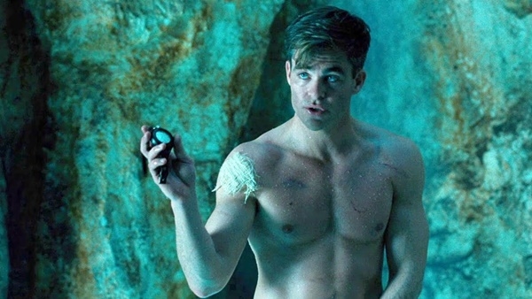 Điểm giống nhau giữa MCU và DCEU