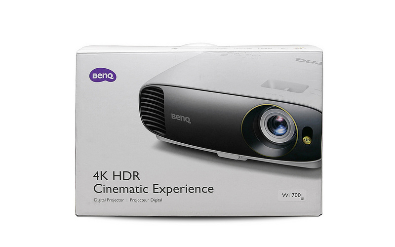 BenQ W1700 - Sự lựa chọn tuyệt vời cho người mới chơi máy chiếu 4K HDR