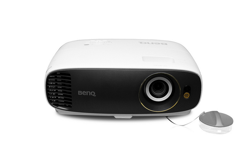 BenQ W1700 - Sự lựa chọn tuyệt vời cho người mới chơi máy chiếu 4K HDR