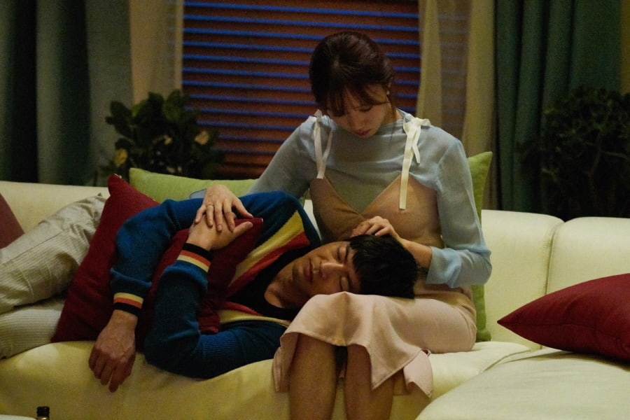 Lee Sang Yoon - Lee Sung Kyung có nụ hôn tiếp theo trong 'About Time'