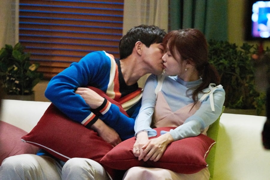 Lee Sang Yoon - Lee Sung Kyung có nụ hôn tiếp theo trong 'About Time'