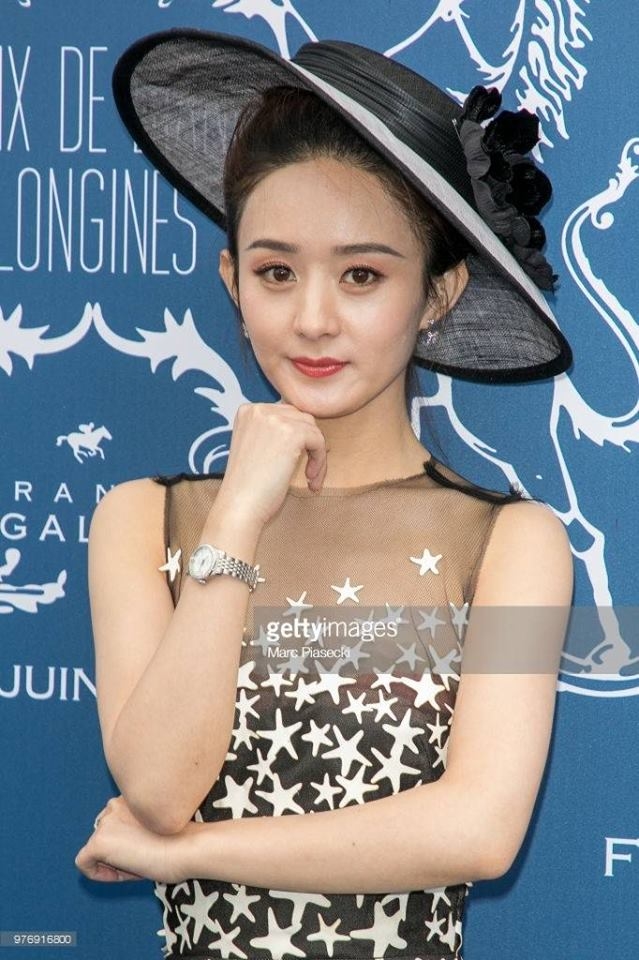 Triệu Lệ Dĩnh bị stylist dìm thê thảm khi xuất hiện trong sự kiện mới