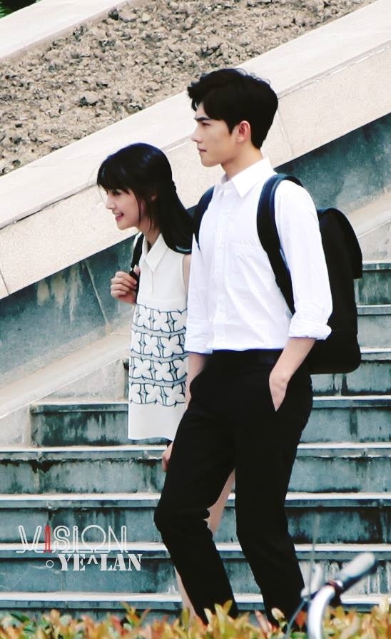 Dương Dương đầy cơ bắp trên phim trường khiến fan thích thú