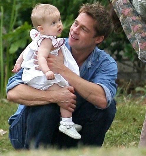 Brad Pitt không hài lòng chuyện Angelina Jolie để các con đóng phim
