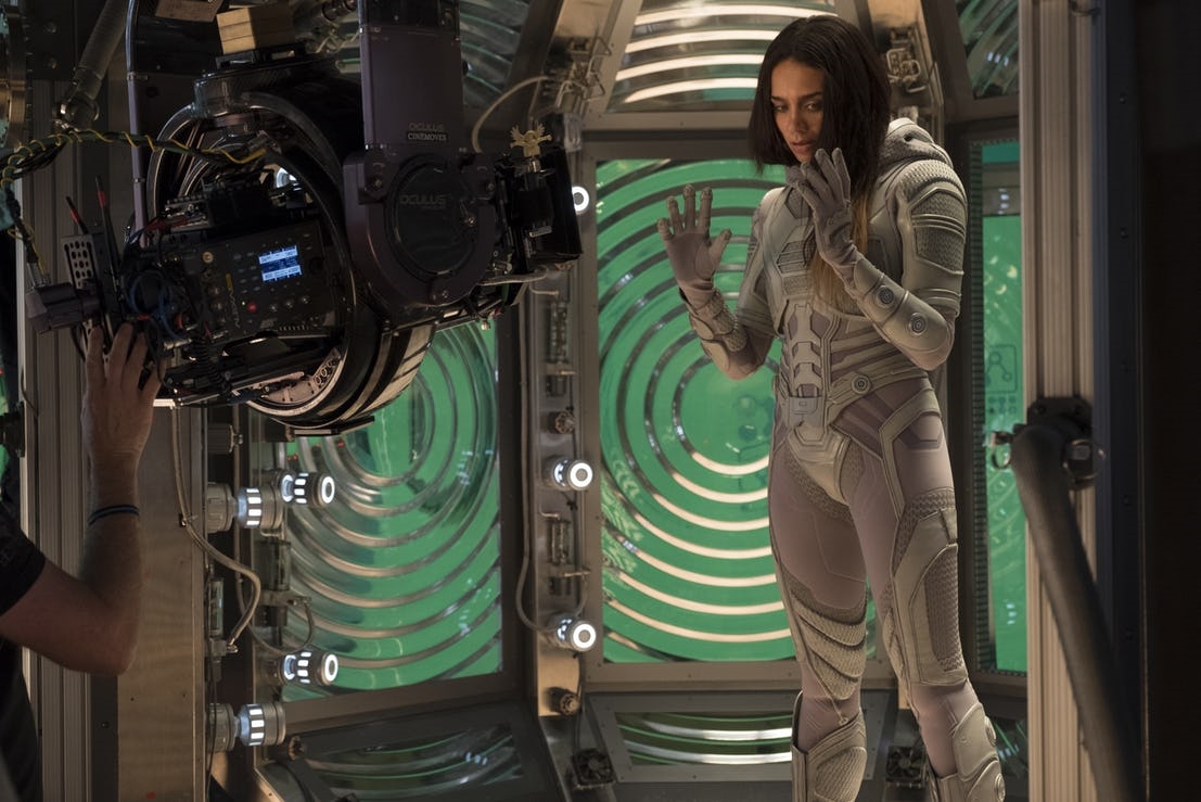 Cận cảnh kẻ phản diện The Ghost trong Ant-Man and the Wasp