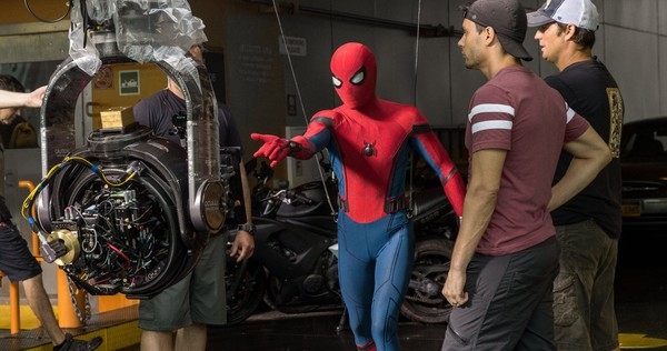 'Bé Nhện' Tom Holland spoil tiêu đề của Spider-Man: Homecoming 2