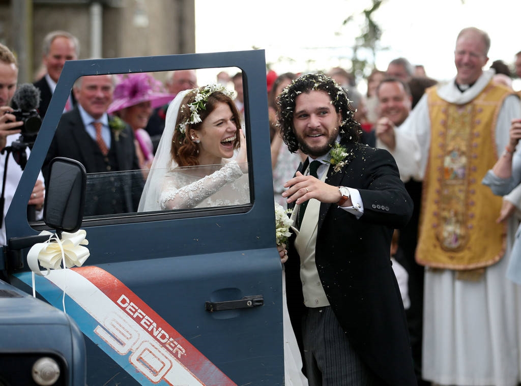 Cặp đôi Game of Thrones Kit Harington và Rose Leslie đã kết hôn