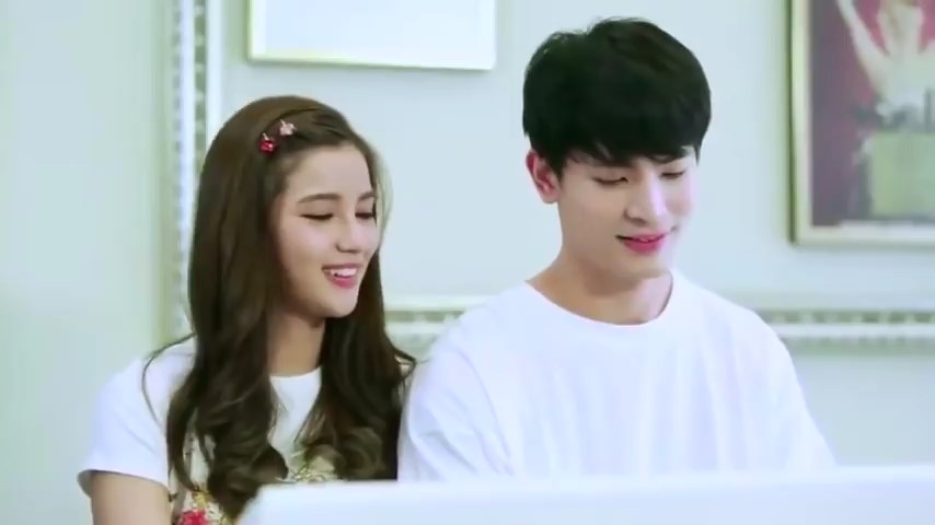 Mỹ nữ Vill Wannarot chia tay bạn trai sau 3 năm hẹn hò