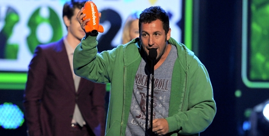 Adam Sandler và cái duyên với giải thưởng Mâm xôi vàng