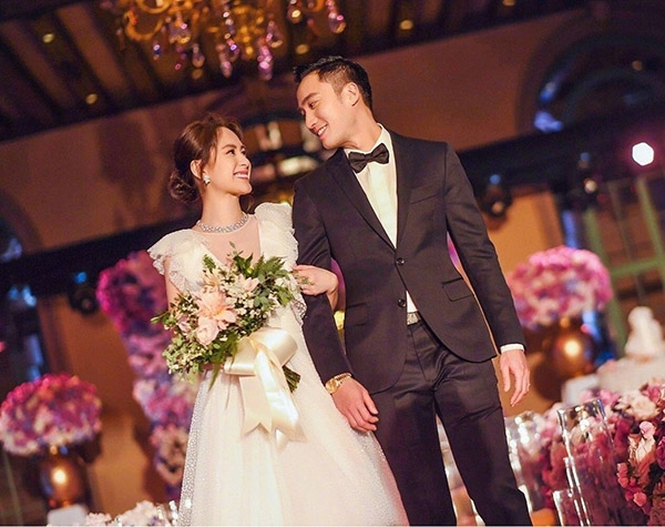 Chung Hân Đồng bất ngờ tuyên bố mình là vẫn gái chưa chồng sau hôn lễ