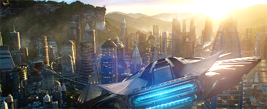 Fan Marvel thuyết trình về Wakanda trong phim Black Panther