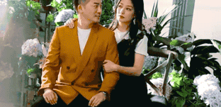 Tô Hữu Bằng gây bão vì khoe ảnh với Triệu Vy - Vương Tuấn Khải