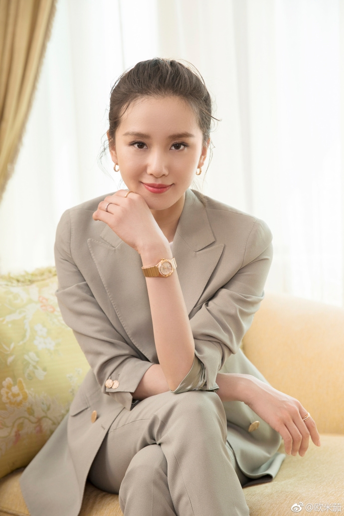 Lưu Thi Thi bị đuổi khỏi làng giải trí khi hé lộ lịch trình làm việc